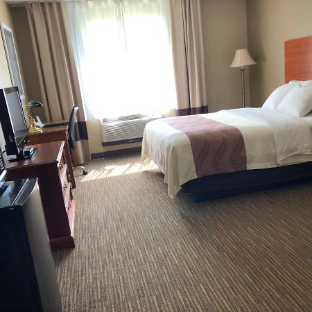 Quality Inn & Suites New Castle Eksteriør billede