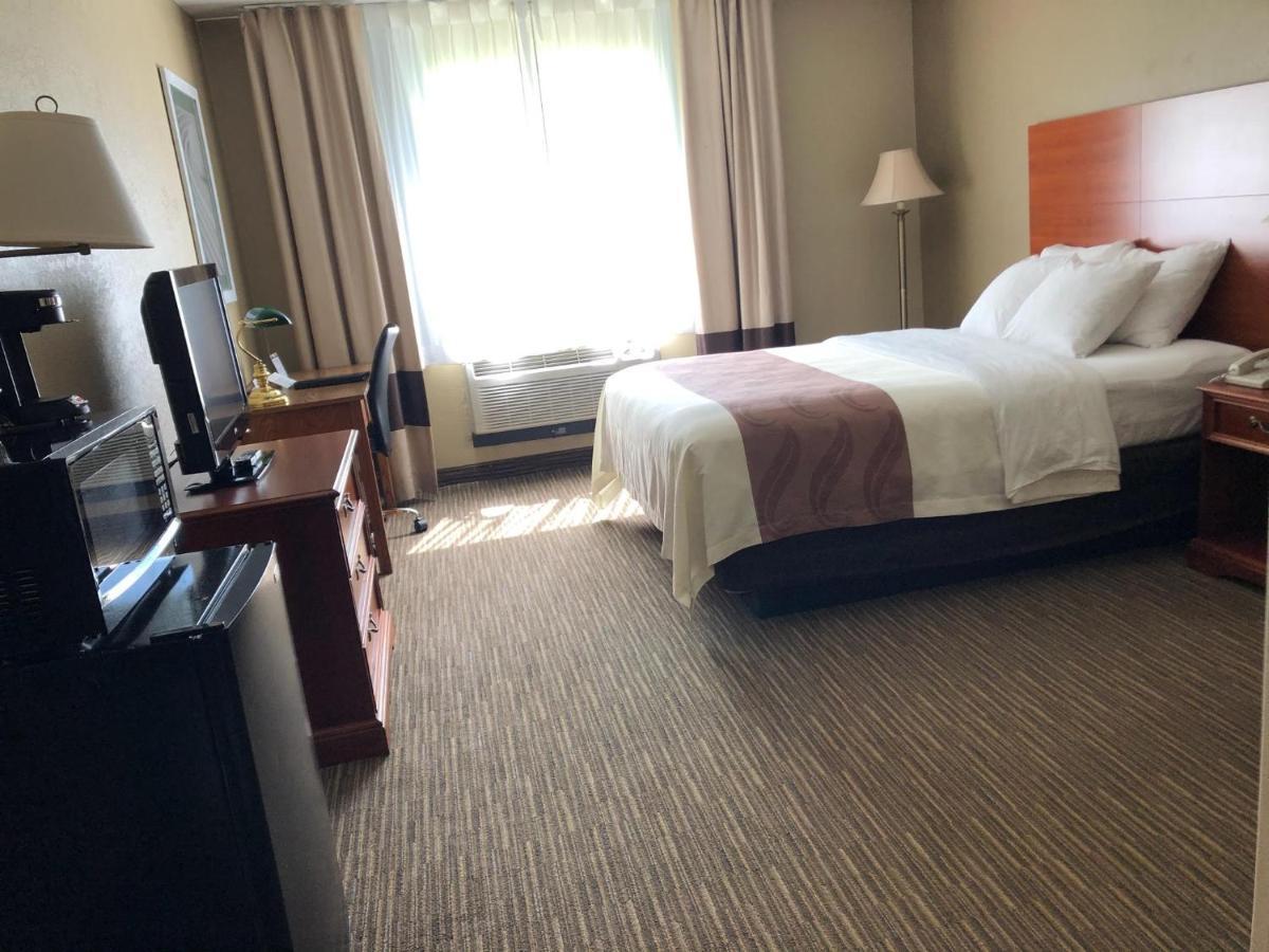 Quality Inn & Suites New Castle Eksteriør billede