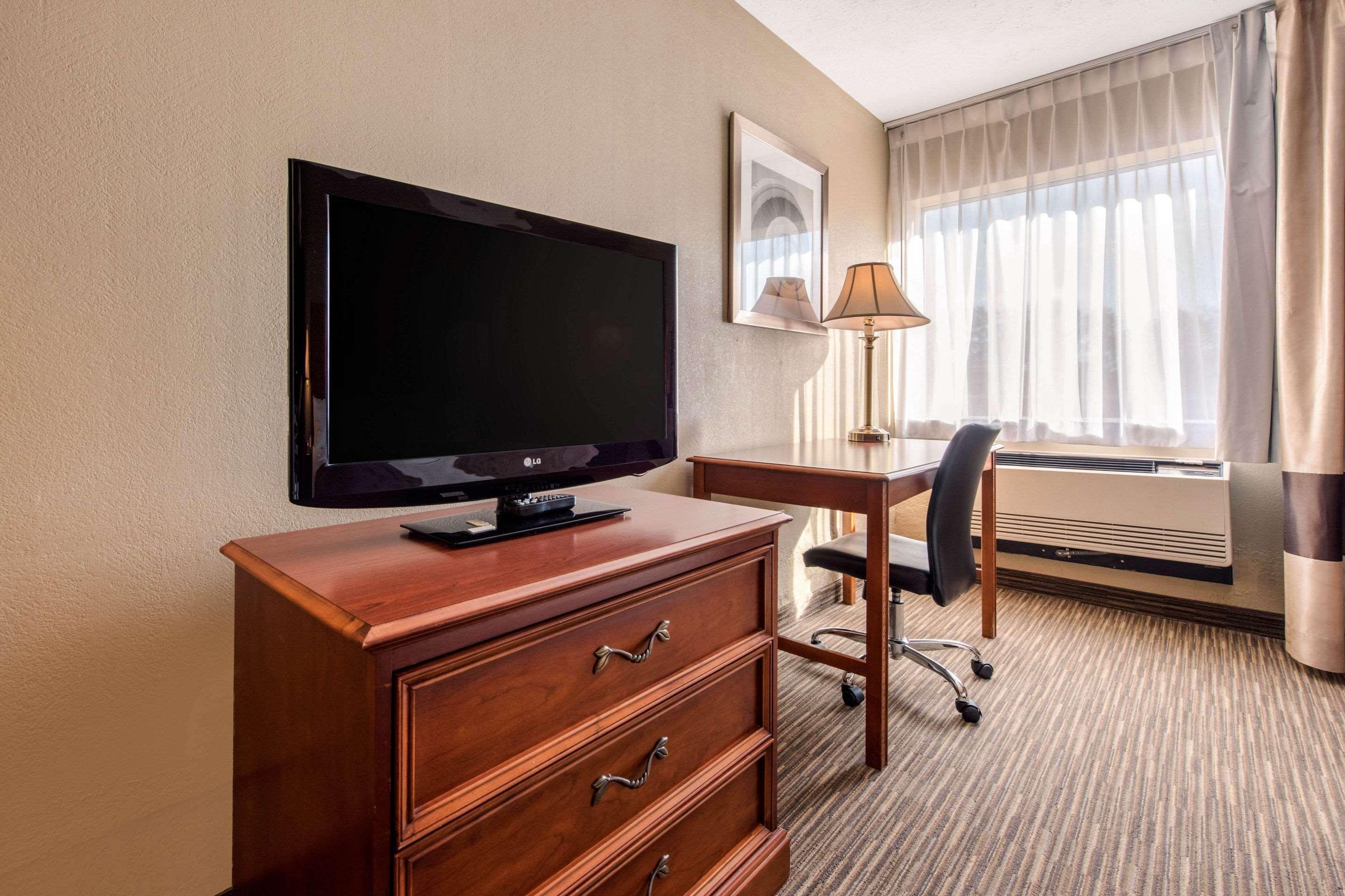 Quality Inn & Suites New Castle Eksteriør billede