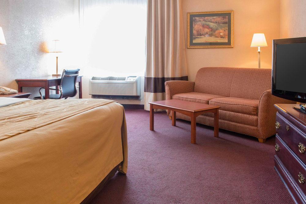 Quality Inn & Suites New Castle Eksteriør billede