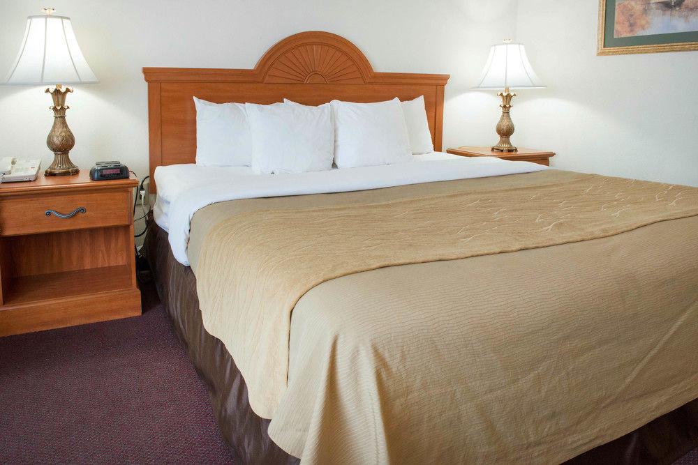 Quality Inn & Suites New Castle Eksteriør billede