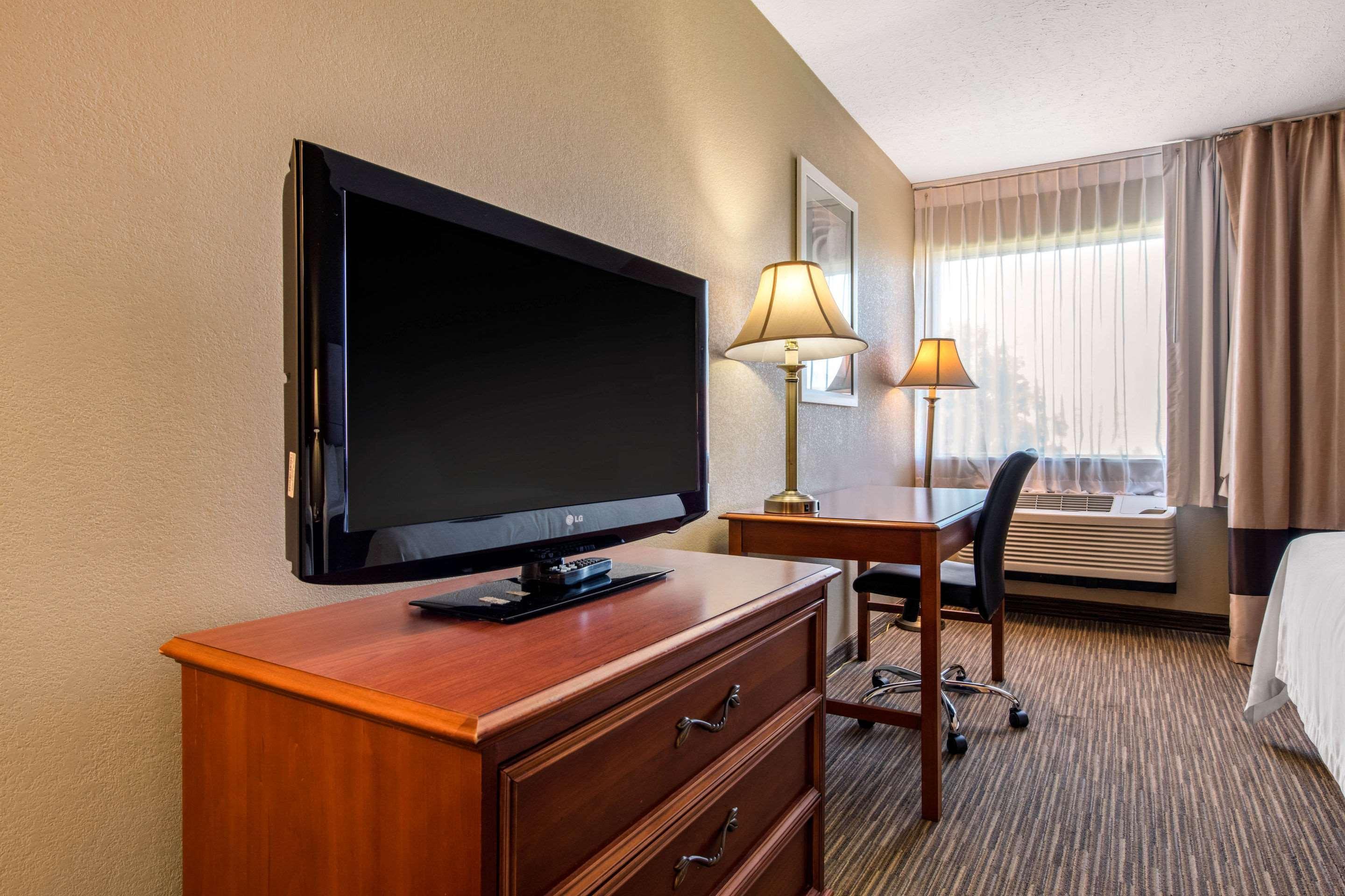 Quality Inn & Suites New Castle Eksteriør billede
