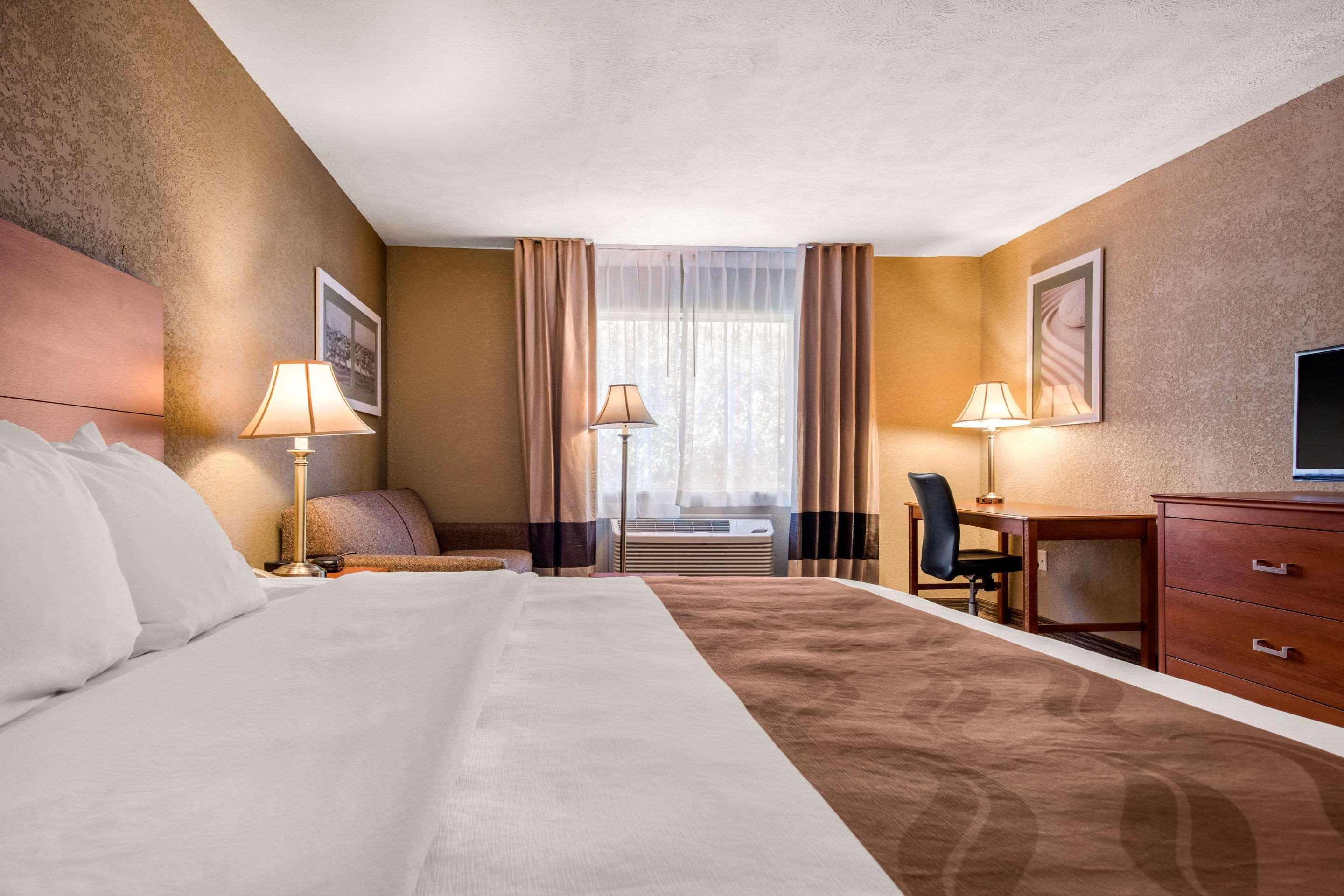 Quality Inn & Suites New Castle Eksteriør billede