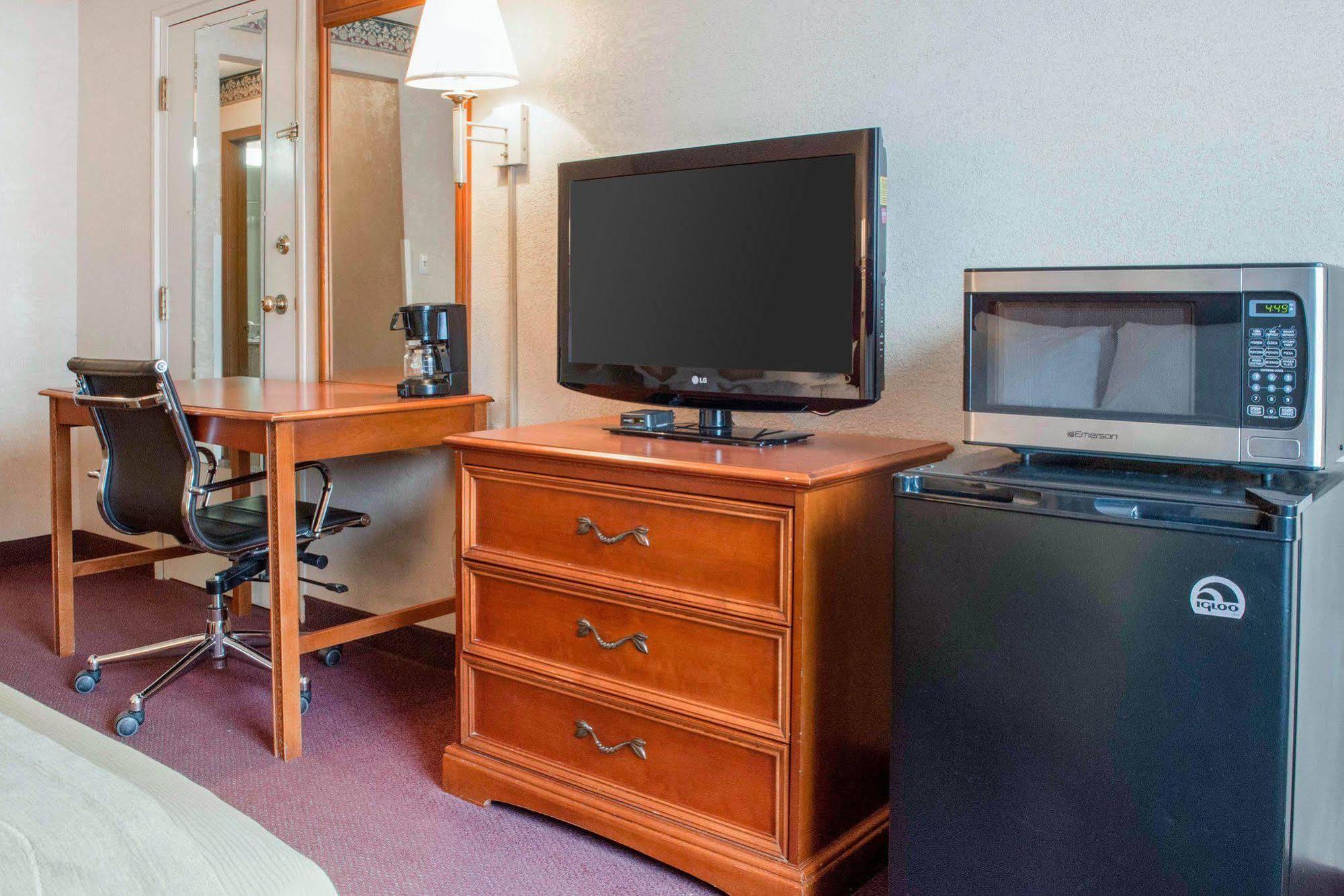 Quality Inn & Suites New Castle Eksteriør billede
