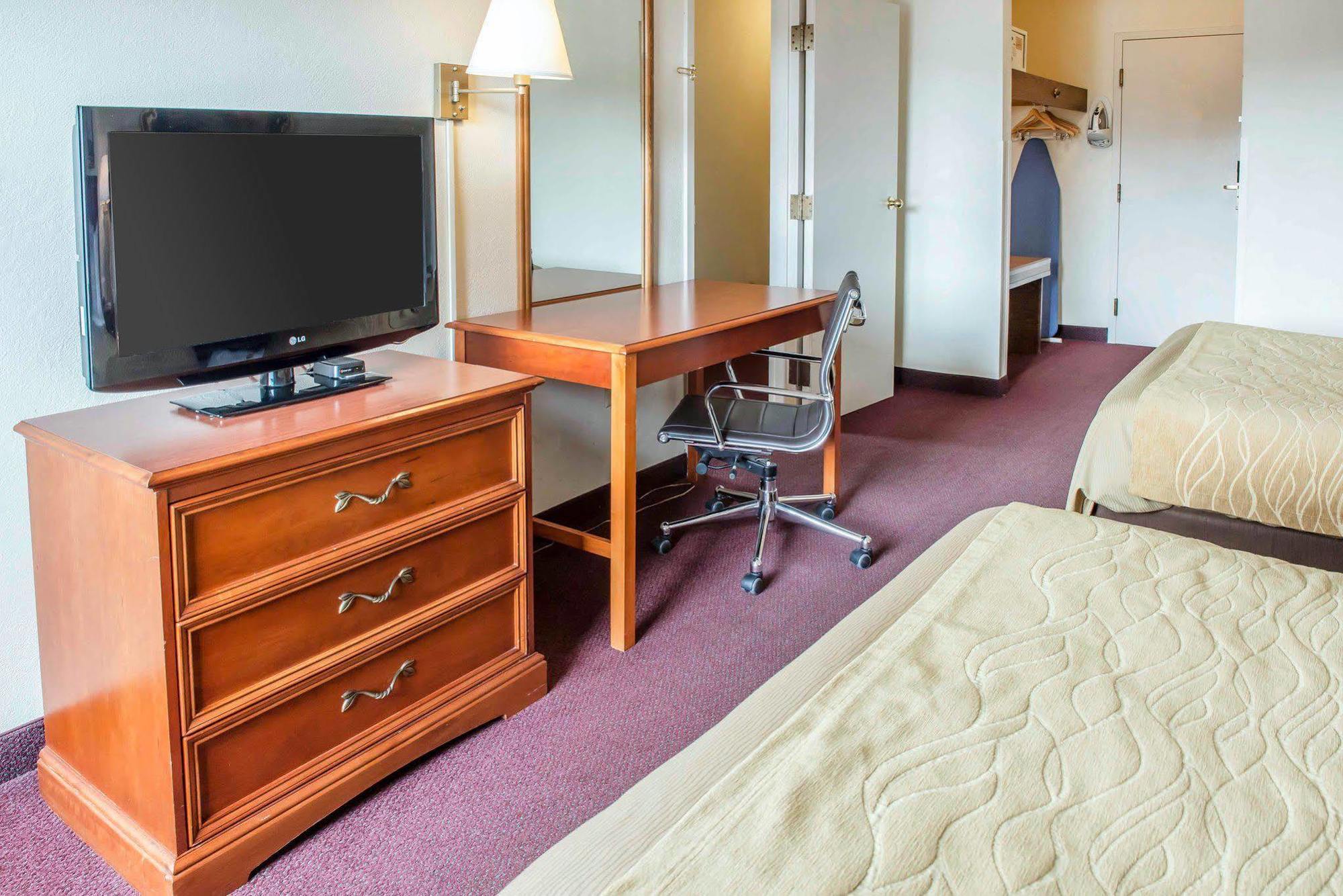 Quality Inn & Suites New Castle Eksteriør billede