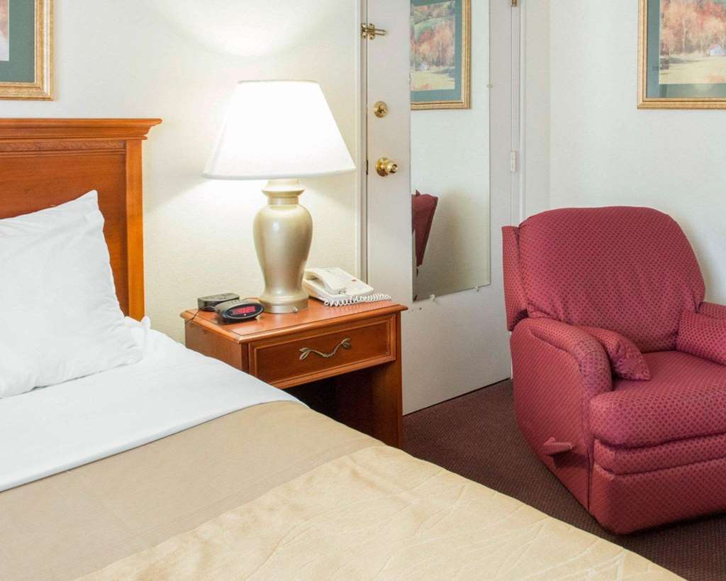 Quality Inn & Suites New Castle Værelse billede